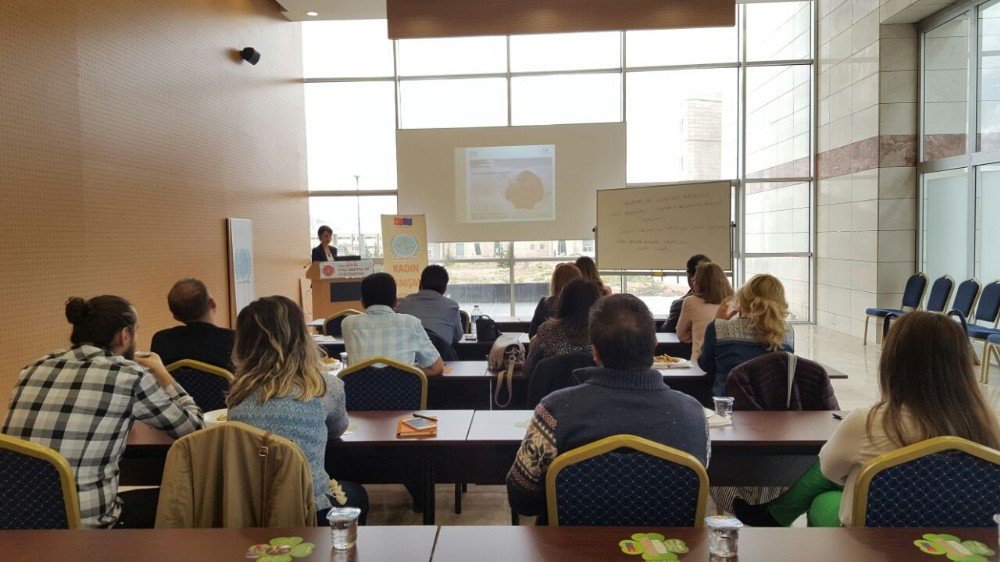 Kadın Danışma Merkezi İşbirliği İle “Toplumsal Cinsiyet Eşitliği Ve Şiddet” Konulu Seminer Düzenlendi