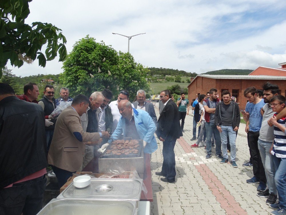 Domaniç’te Öğrencilere Mangal Partisi