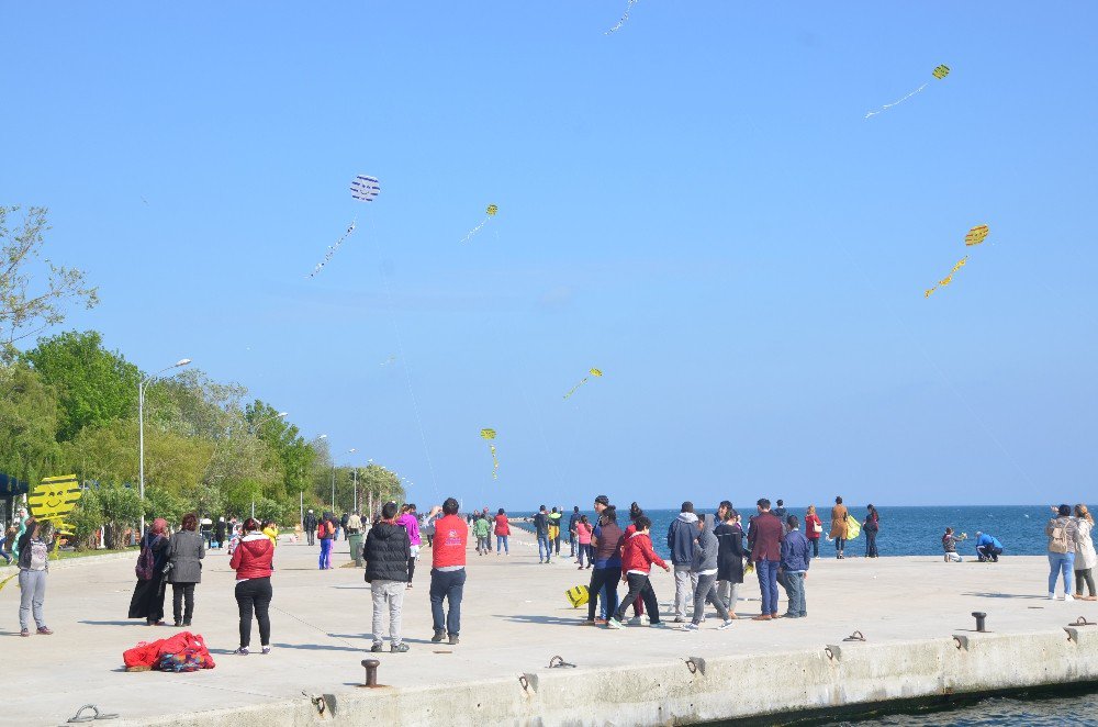 Sinop’ta Gökyüzü Uçurtmalarla Renklendi