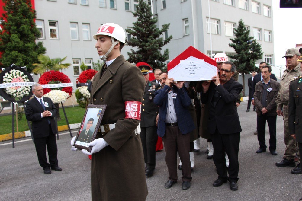 Trabzon Şehidine Tören