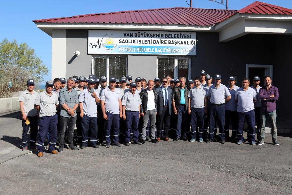 Van’da ‘Sinek Timi’ İş Başında