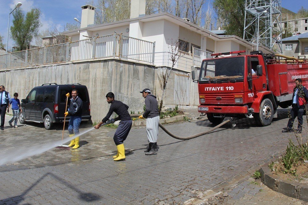 Başkale’de Bahar Temizliği