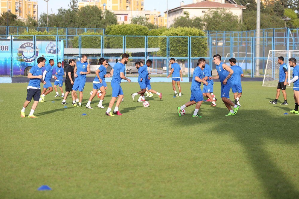 Adana Demirspor, Mersin İdmanyurdu Hazırlıklarını Sürdürdü