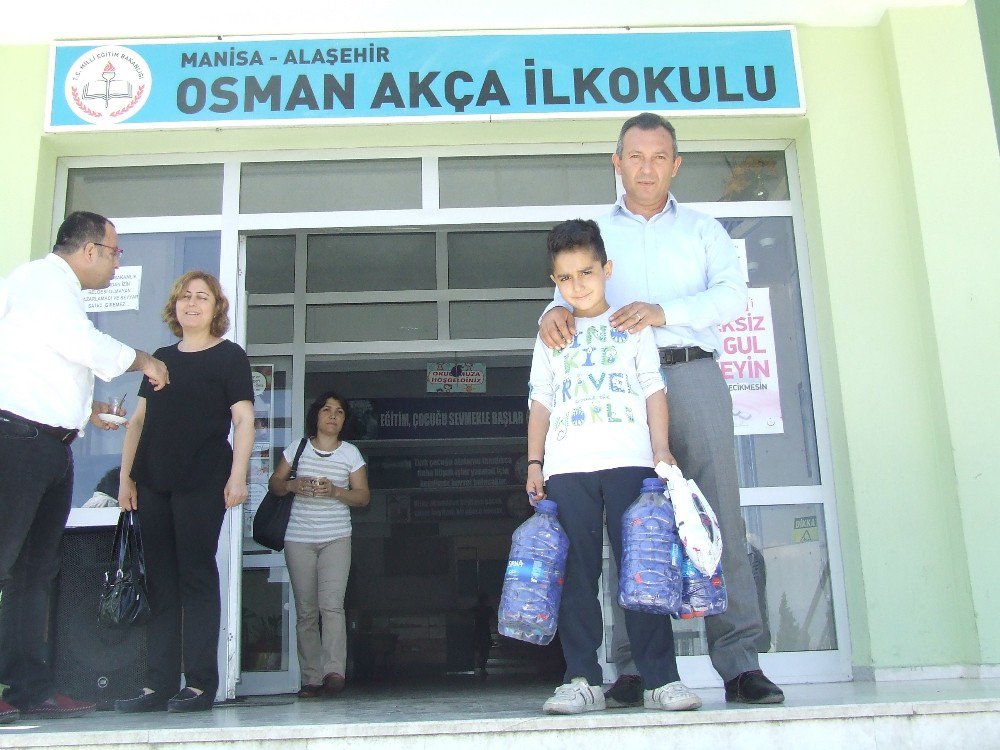 Alaşehirli Öğrencilerden Atık Pil Toplama Kampanyası