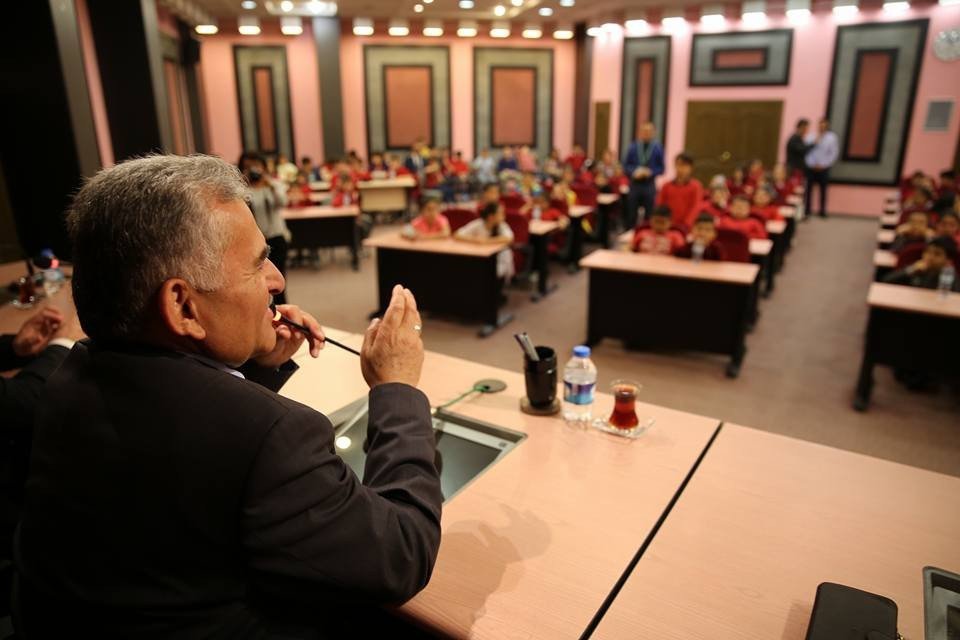 Büyükkılıç, " Melikgazi Belediyesi Olarak Çocuklarımızı Önemseyen Bir Yapıya Sahibiz"