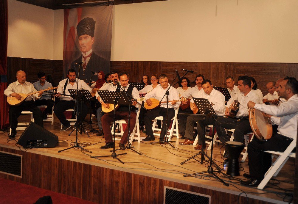 Bağlama Kulübü, Koçarlı’da Konser Verdi