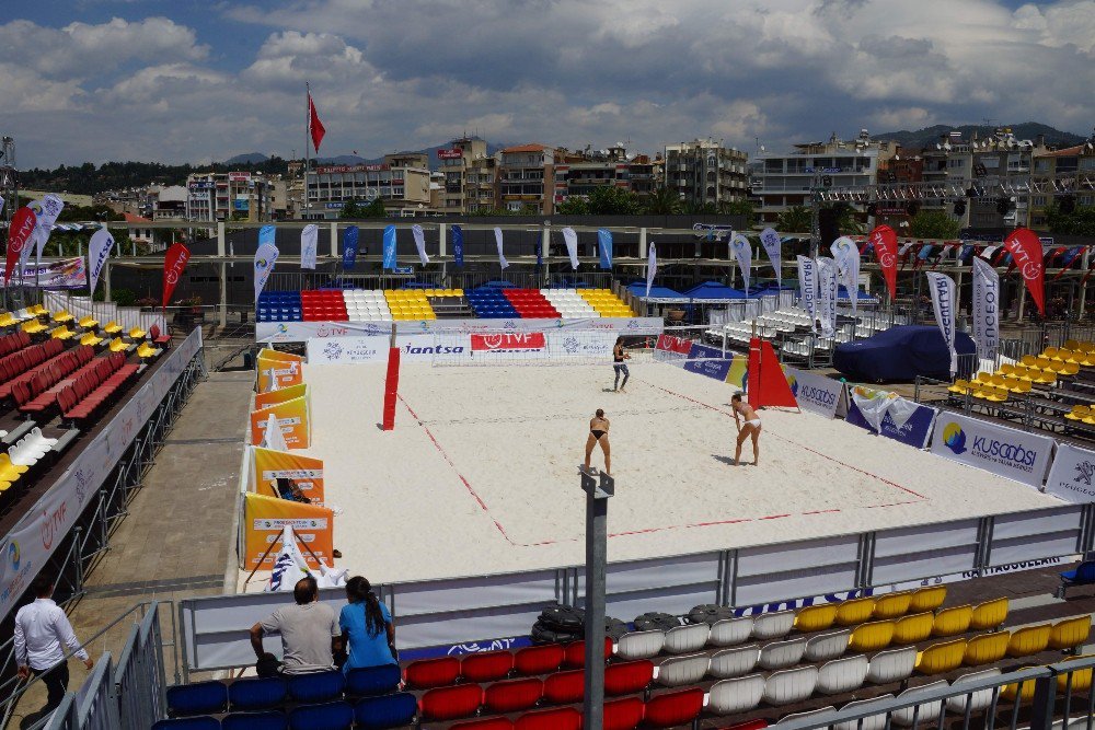 Aydın’da Plaj Voleybolu Heyecanı