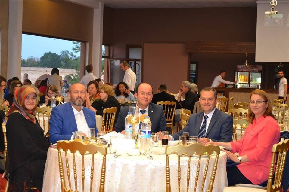 Edirne’de Koruma Ve Bakım Altında Bulunan Çocukların Yararına Yemek Verildi