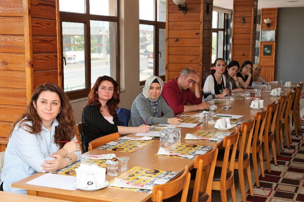 Çocuk Üniversitesi Yönetimi Rehber Öğretmenlerle Buluştu