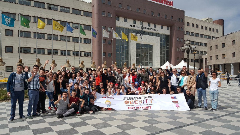 Keçiören’de Obeziteye Karşı ’Horon İle Zumba’ Birleşti