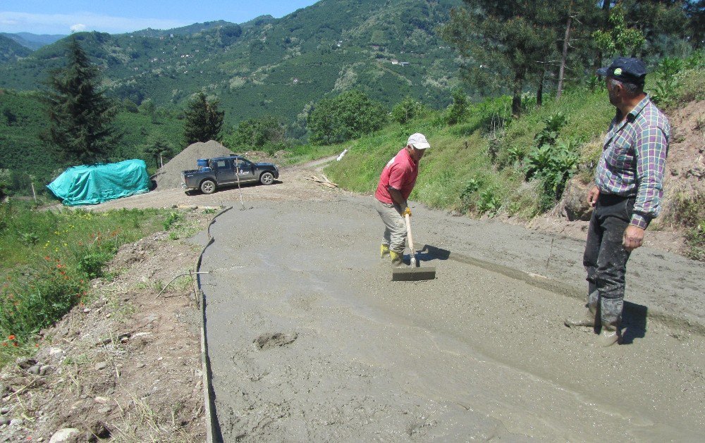 Fatsa’da Beton Yol Çalışması