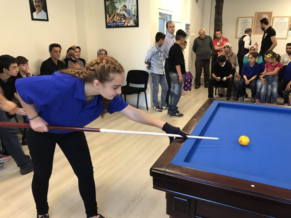 Çukurhisar’da Bilardo Rüzgarı