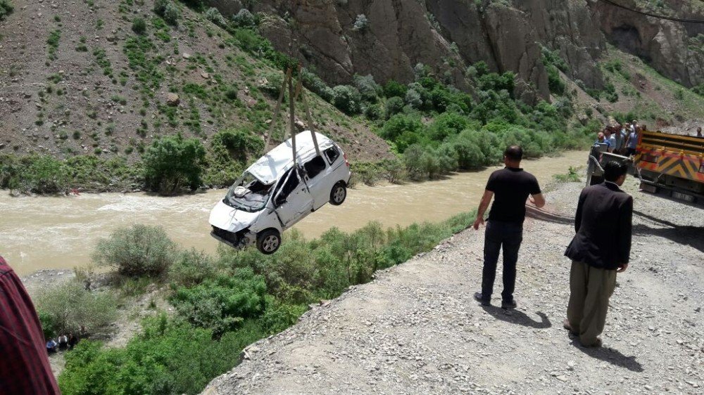 Zap Suyunda Kaybolan Kadını Arama Çalışması