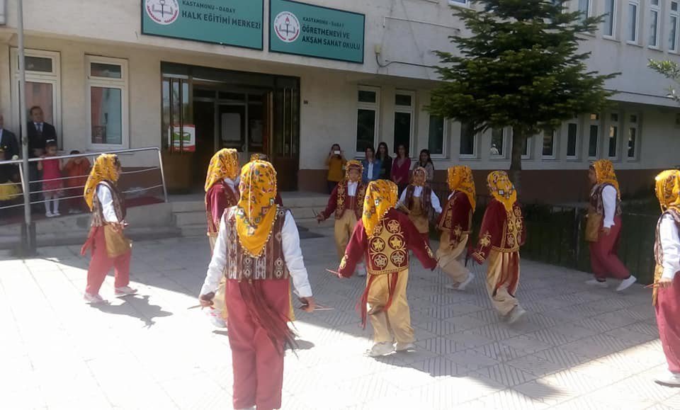 Daday Halk Eğitim Merkezi, Yılsonu Sergisi Düzenledi