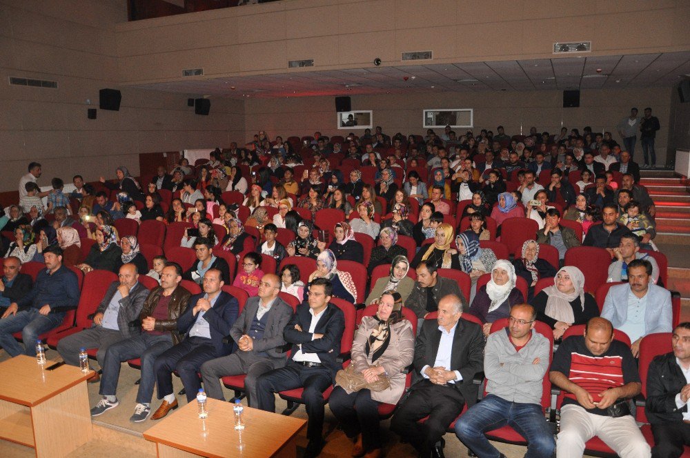 Halk Eğitim Kursiyerlerinden Develi’de Türkü Şöleni