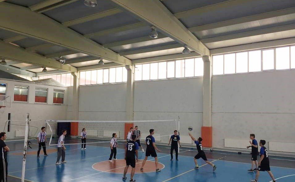 Hisarcık’ta Liseler Arası Voleybol Turnuvası