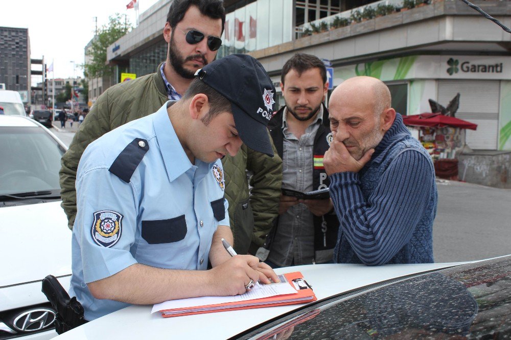 İstanbul’da Trafik Polisleri Kuş Uçurtmuyor