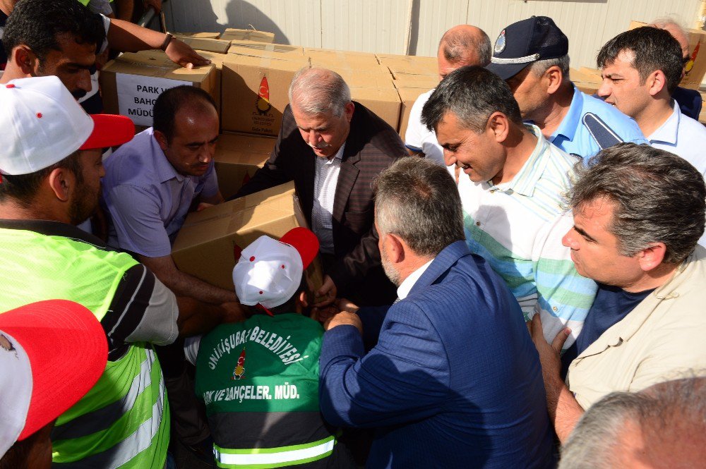 Onilişubat Belediyesi’nden Mardinli Öğrencilere Yardım