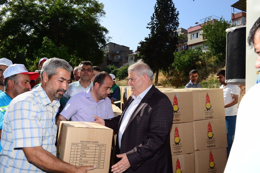 Onilişubat Belediyesi’nden Mardinli Öğrencilere Yardım