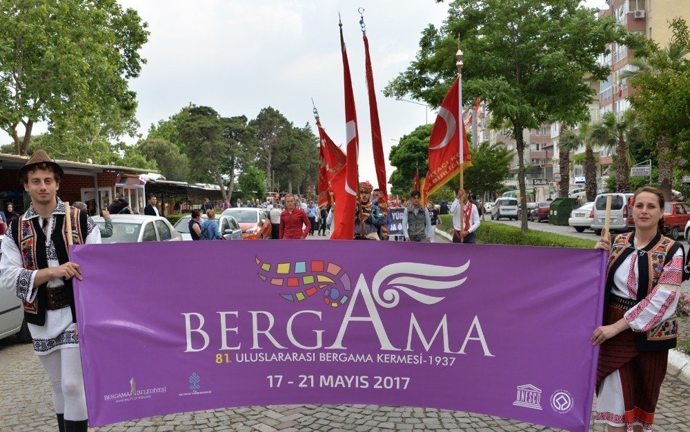 81. Uluslararası Bergama Kermesi’nde Coşkulu Başlangıç