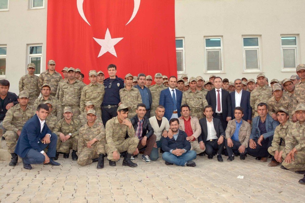 Güvenlik Korucuları Yemin Edip Göreve Başladı