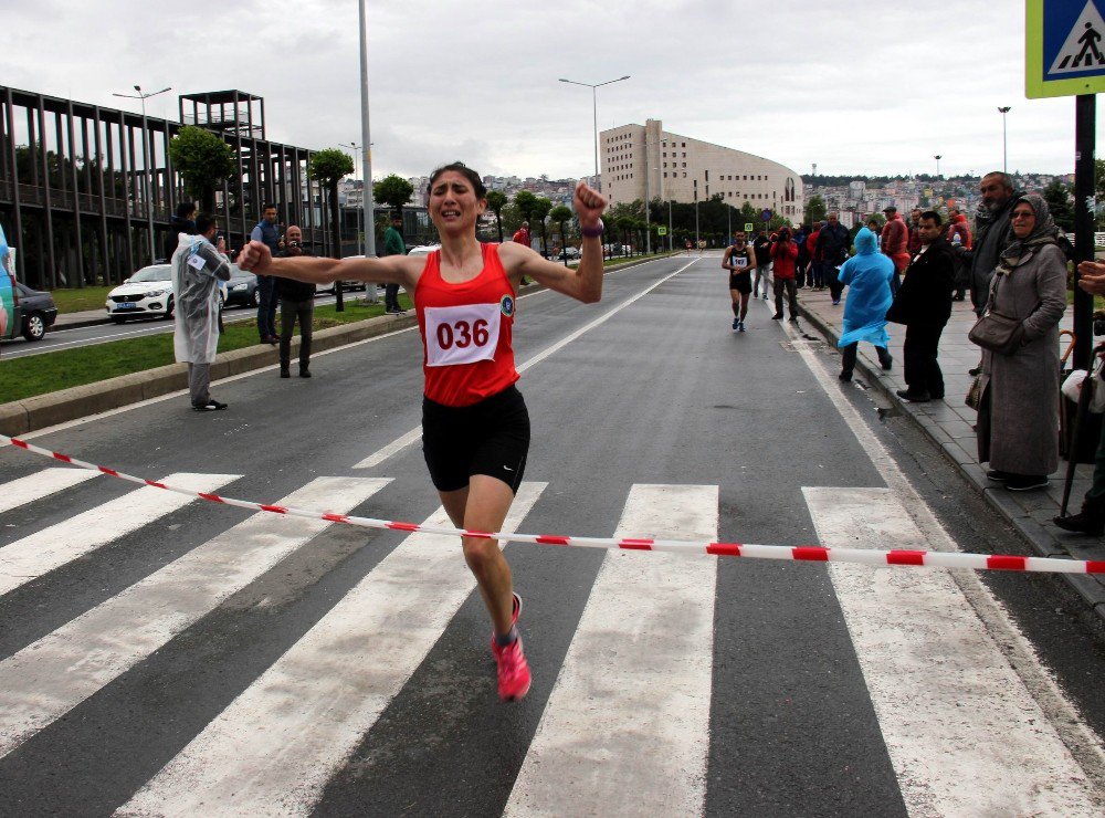 19 Mayıs Yarı Maratonu Yapıldı