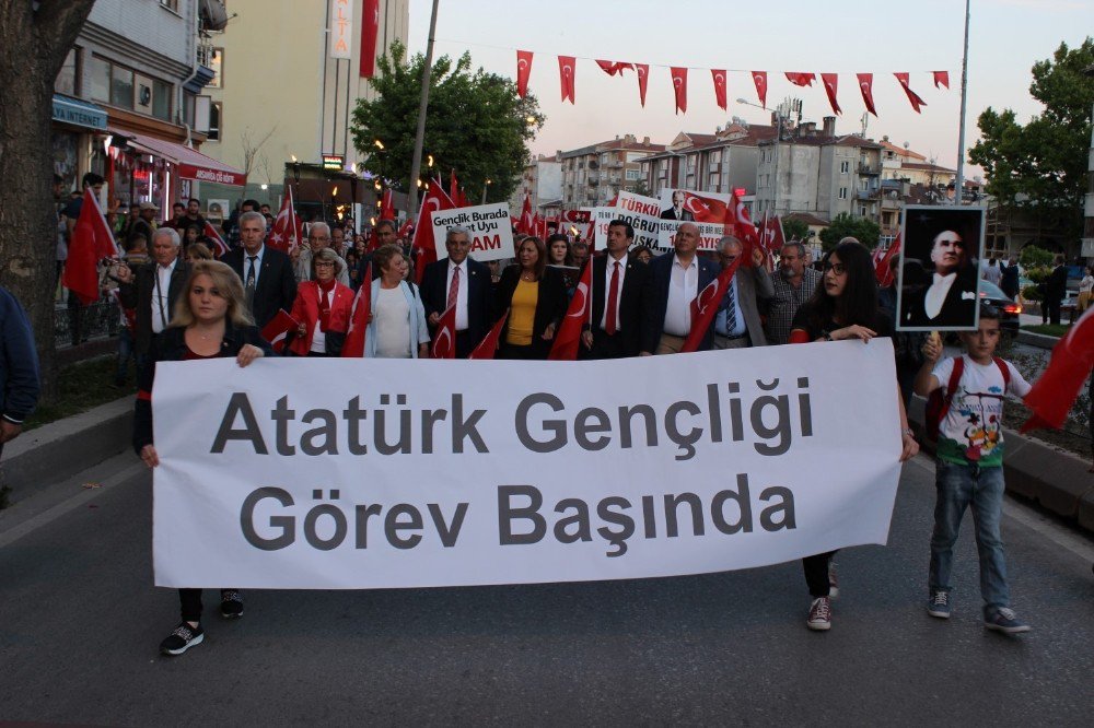 Edirne’de 19 Mayıs Fener Alayı