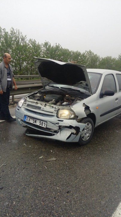 Bozüyük’deki Zincirleme Kazalarda 4 Kişi Yaralandı