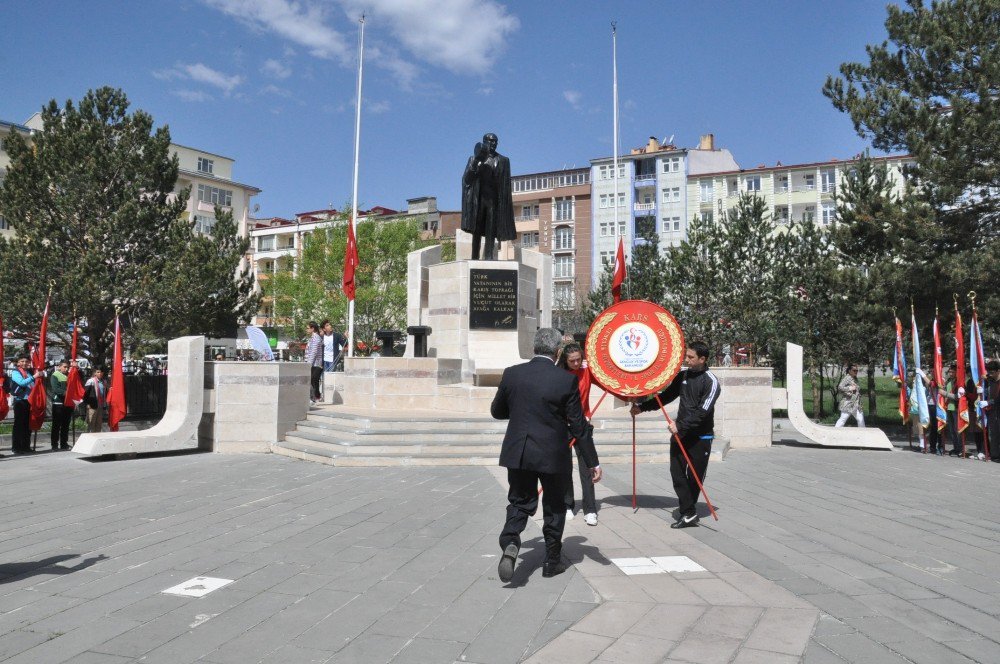 Kars’ta 19 Mayıs Törenle Kutlandı