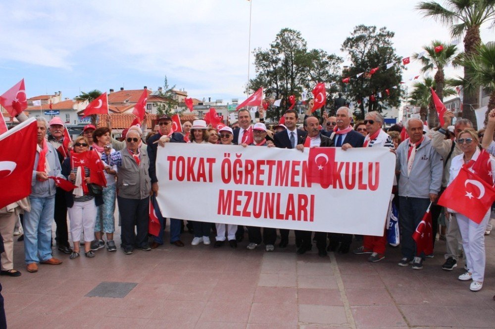 Tokat Öğretmen Okulu Mezunları Ayvalıkta Buluştu