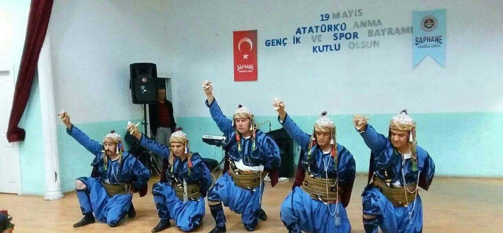 Şaphane’de 19 Mayıs Atatürk’ü Anma Ve Gençlik Spor Bayramı Kutlamaları