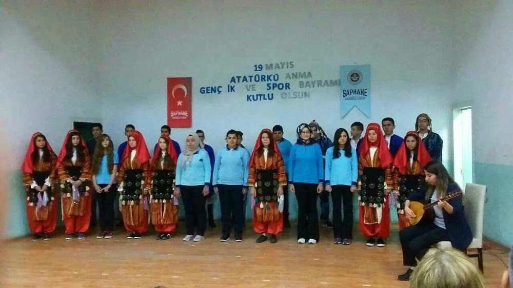 Şaphane’de 19 Mayıs Atatürk’ü Anma Ve Gençlik Spor Bayramı Kutlamaları