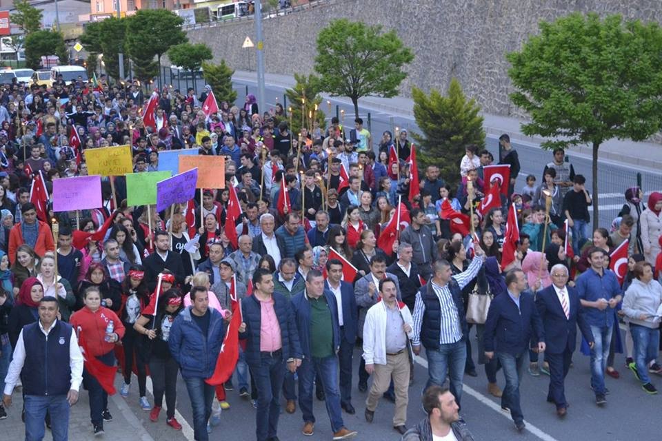 Alaplı’da Fener Alayı Düzenlendi