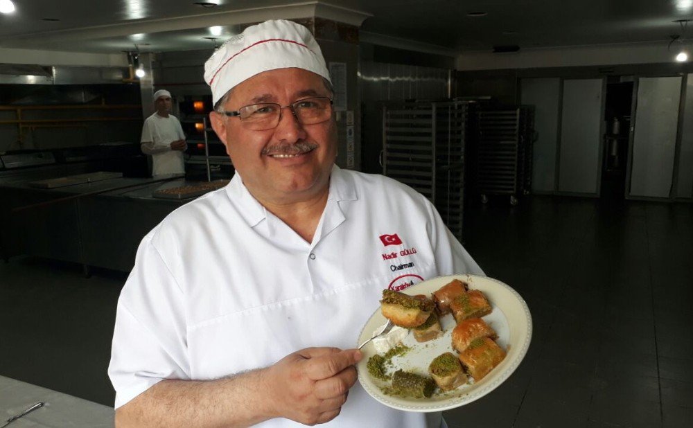 Baklava Ustası Nadir Güllü’den ’Baklava Yemeyin’ Diyen Canan Karatay’a Sert Tepki