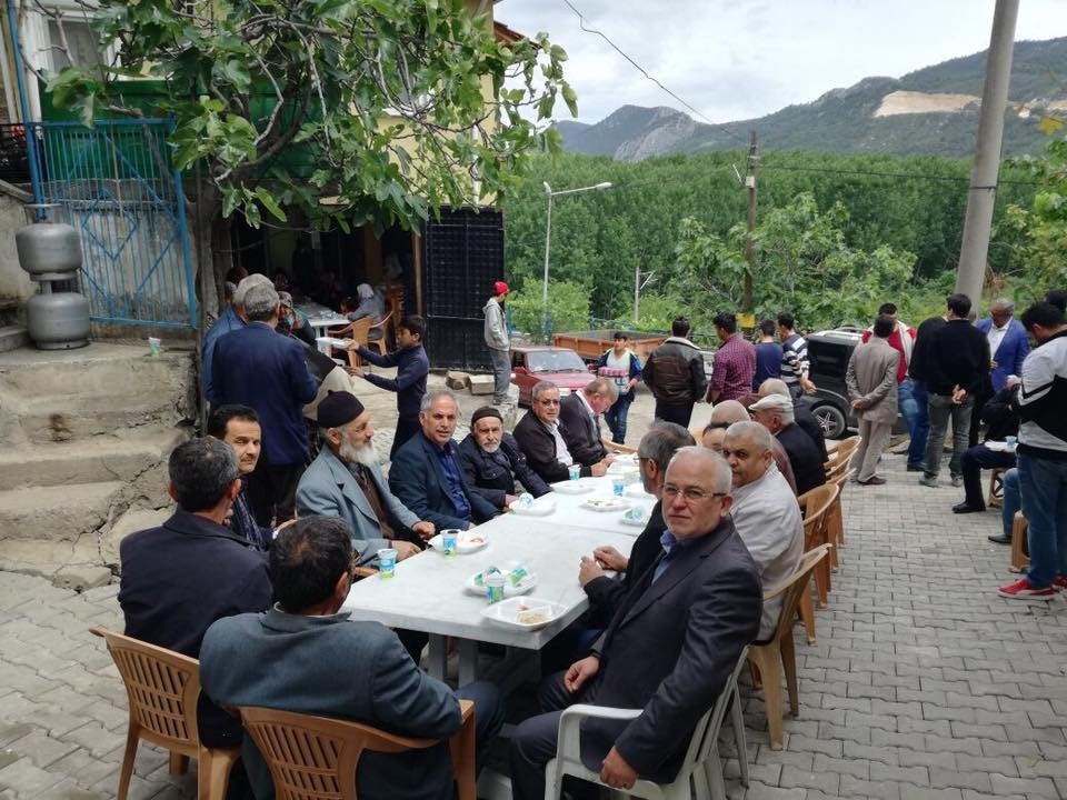 Başkan Yaman, Kınalı Kuzuları Askere Uğurladı