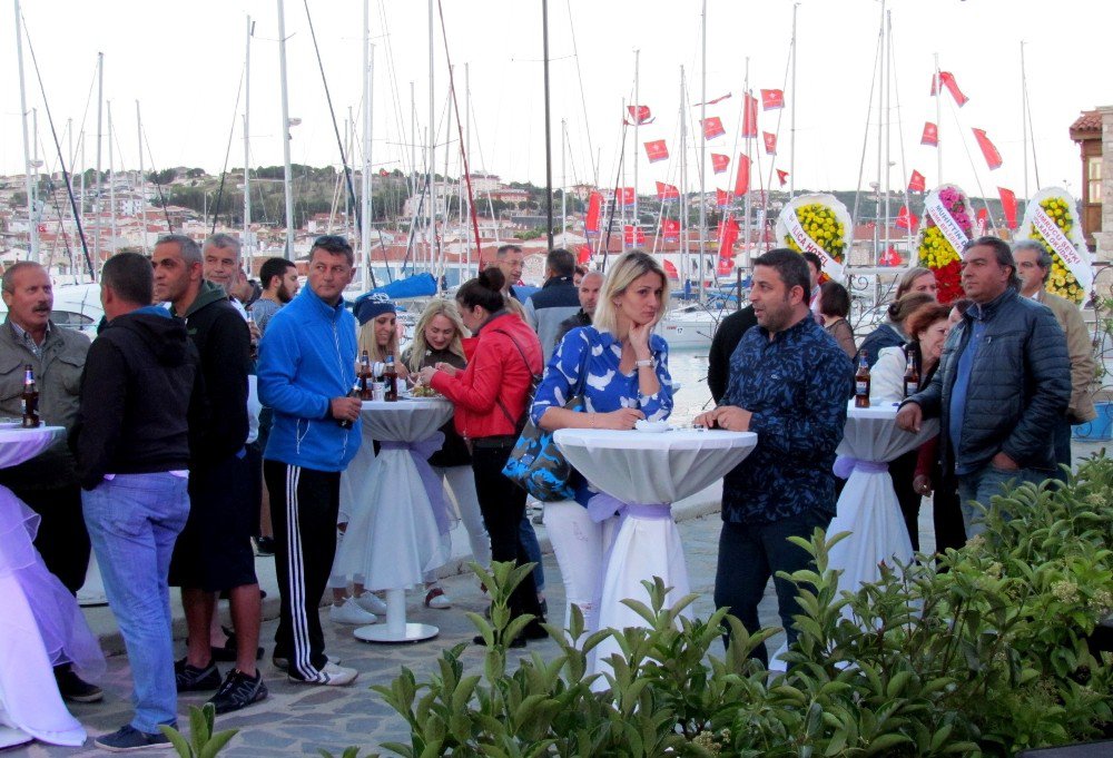 Çeşme Marina’da ’Sezona Merhaba’ Partisi