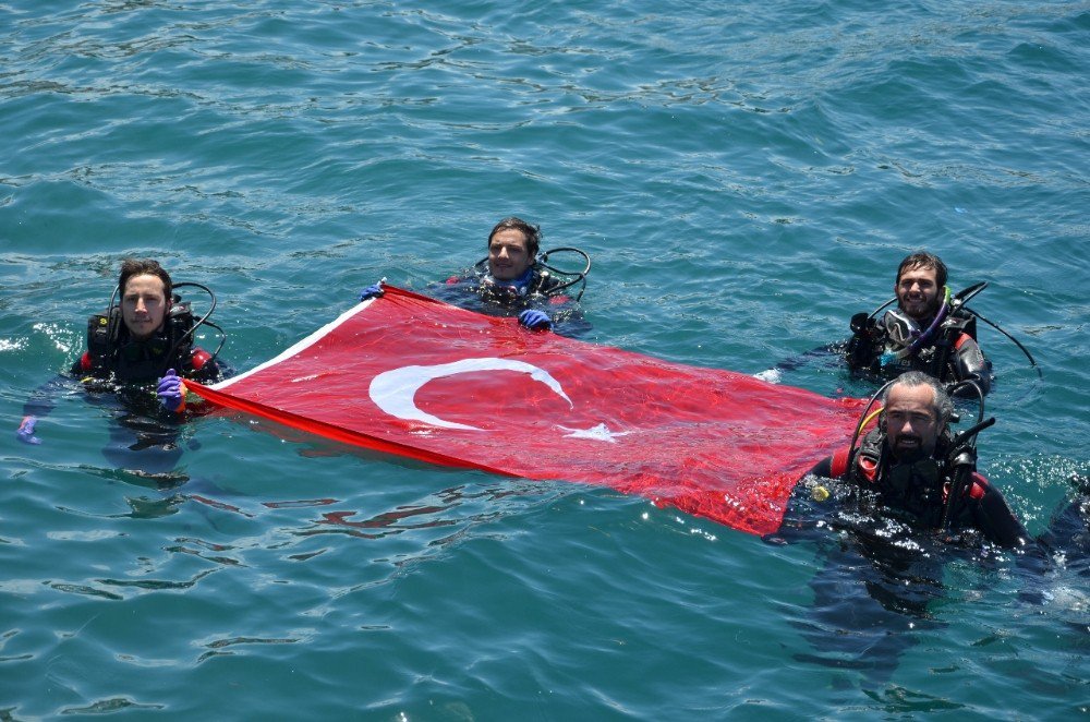 Foça Temiz Bir Çevre İçin El Ele