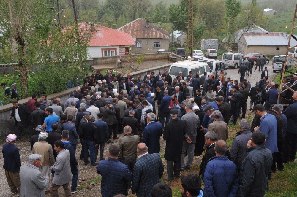 Yüksekova’da Yıldırım Düştü: 1 Ölü