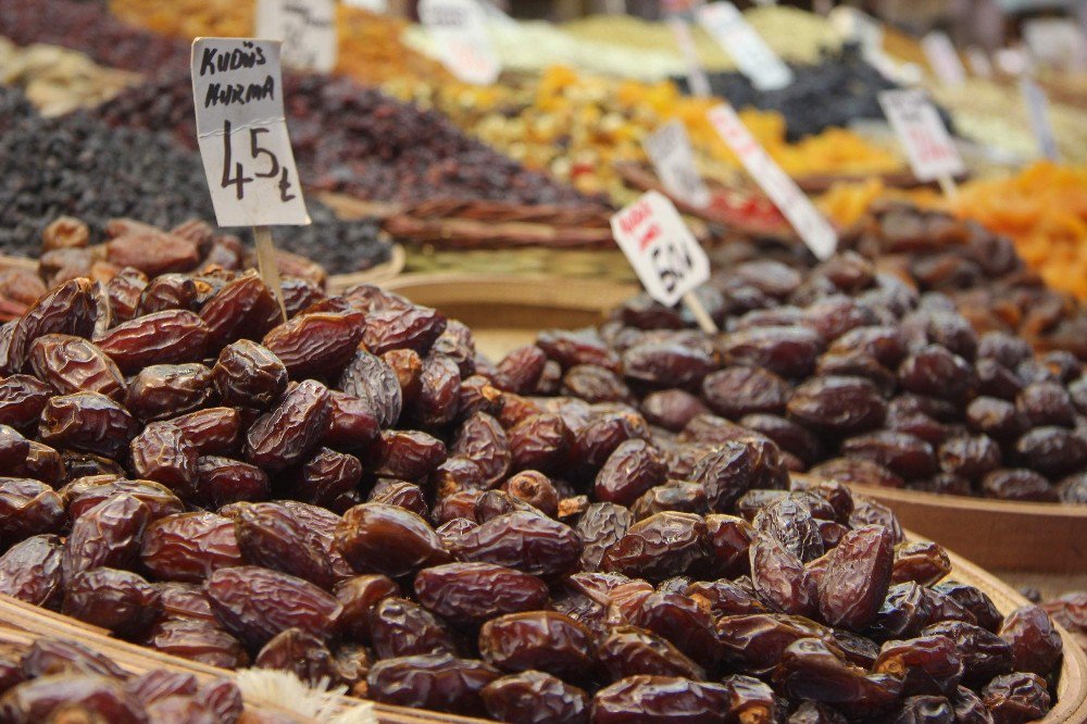 Hurma Tezgaha 2 Yıl Önceki Fiyatla Çıktı