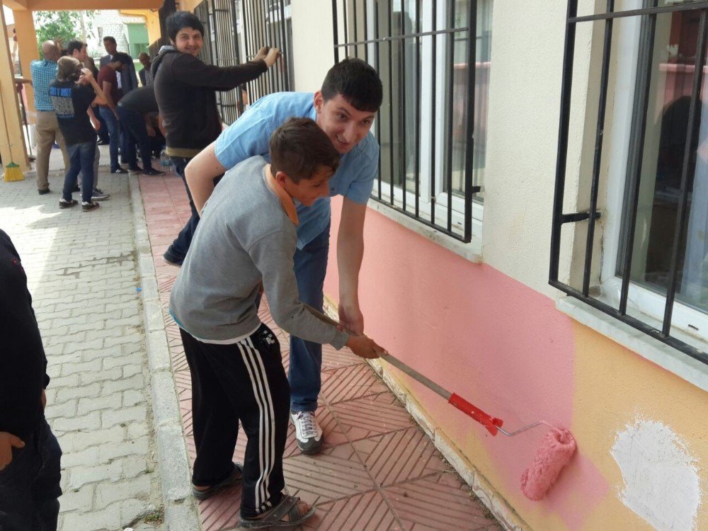 Kyk’lı Gençler İlkokul Öğrencileriyle Gönül Bağı Kurdu