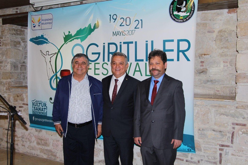 Kuşadası 8. Uluslararası Giritliler Festivali Başladı