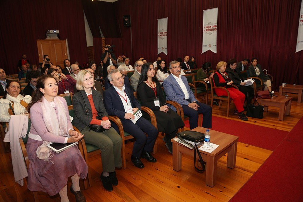 Prof. Dr. Nil Sarı: "Sağlık Alanındaki Malzemelerle İlgili Ne Yazık Ki Geçmişimize Sahip Çıkamamışız"