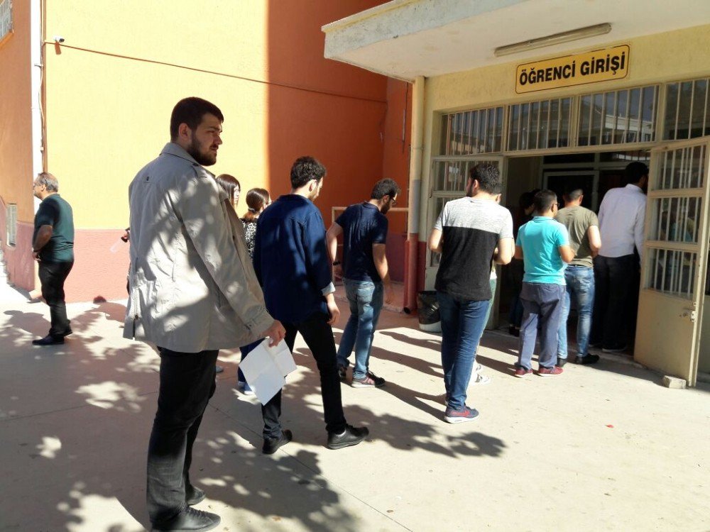 Aydın’da Memur Adayları Kpss’de Ter Döktü