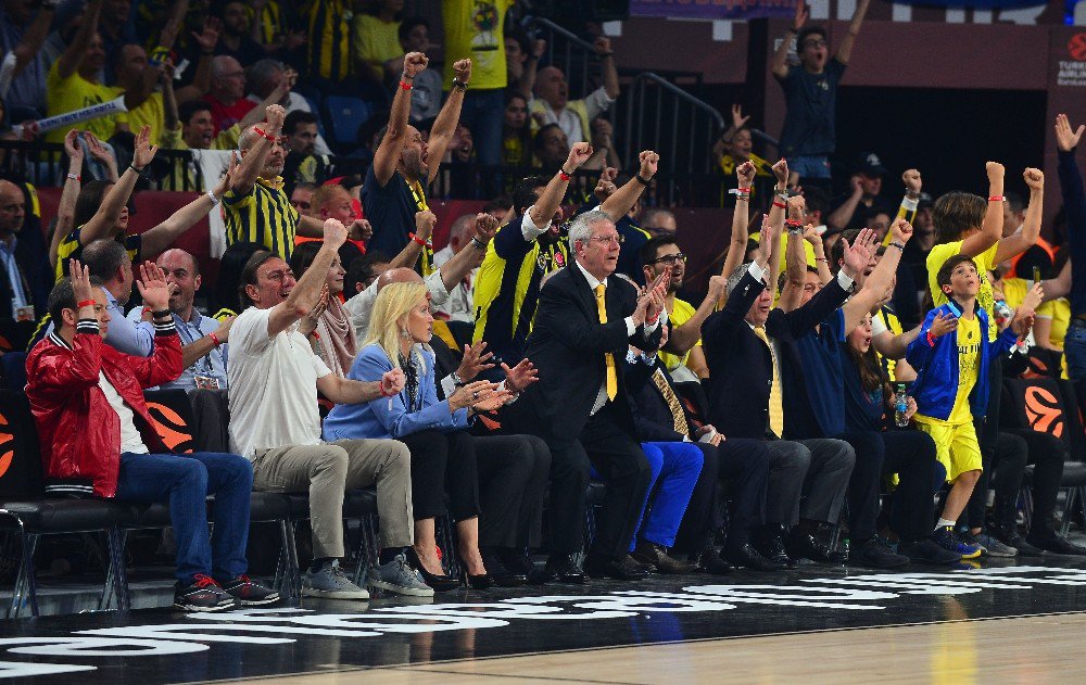 Obradovic: 9 - Sfairopoulos: 2