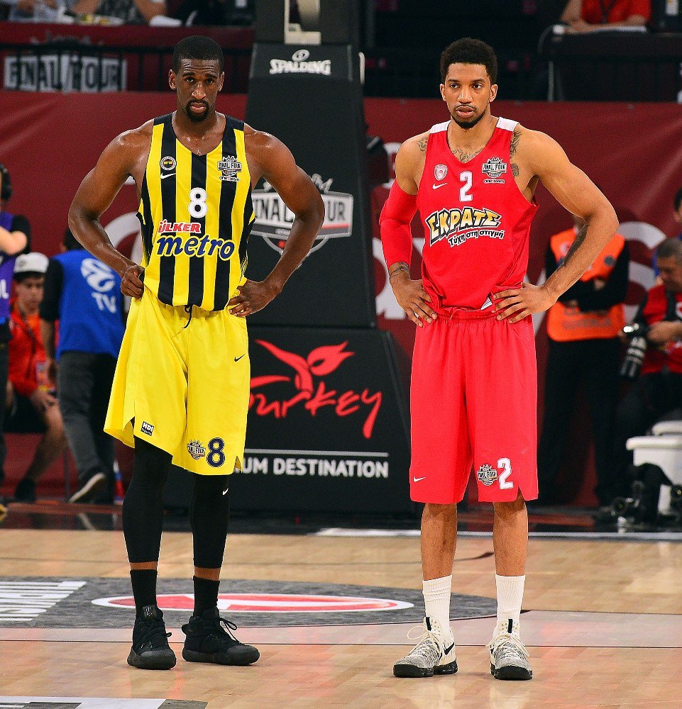 Ekpe Udoh, Yunanlılar’a Pota Altını Kararttı