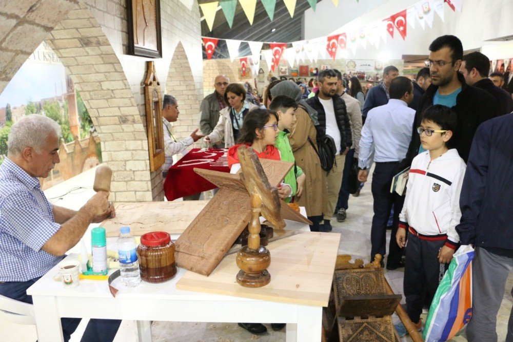 Tanıtım Günlerindeki Stantları Binlerce Kişi Ziyaret Etti