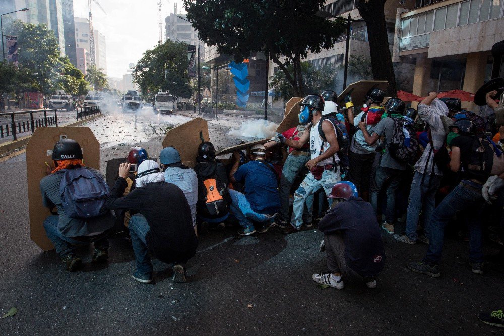 Venezuela’da Hükümet Karşıtı Protestolar 50. Gününde