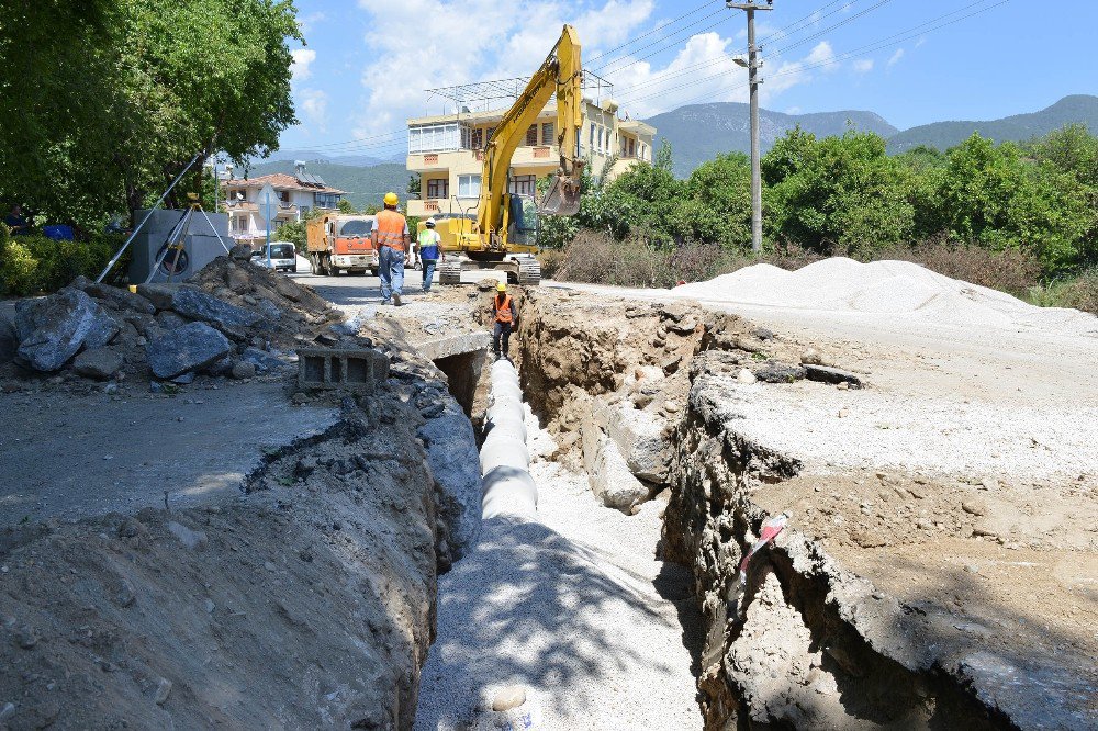 Alanya Oba’da Kanalizasyon Seferberliği