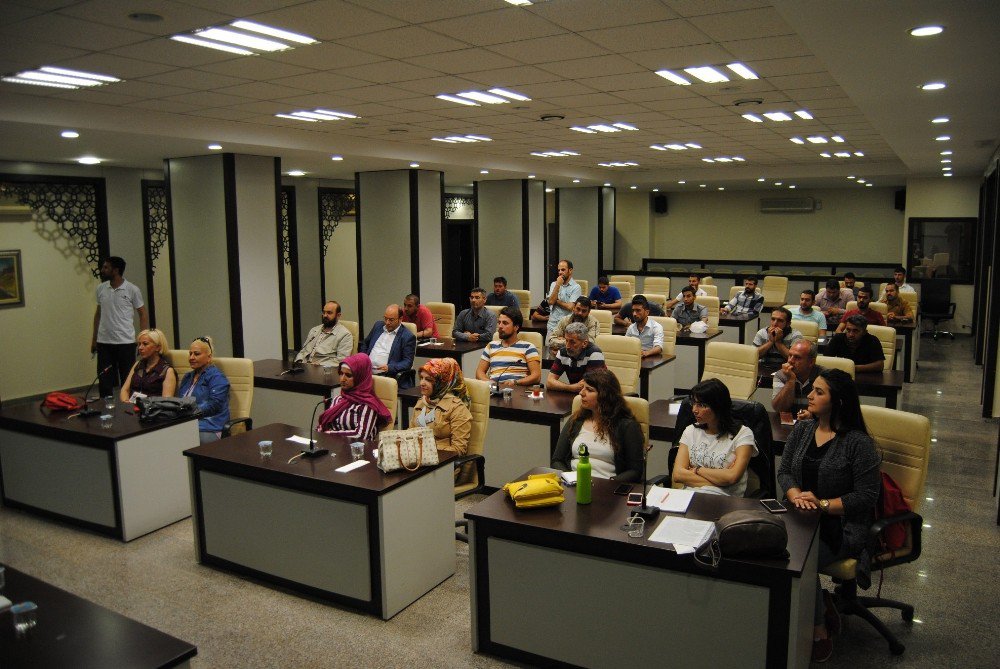 Büyükşehirden Ev Hayvanı Satıcılarına Eğitim Semineri