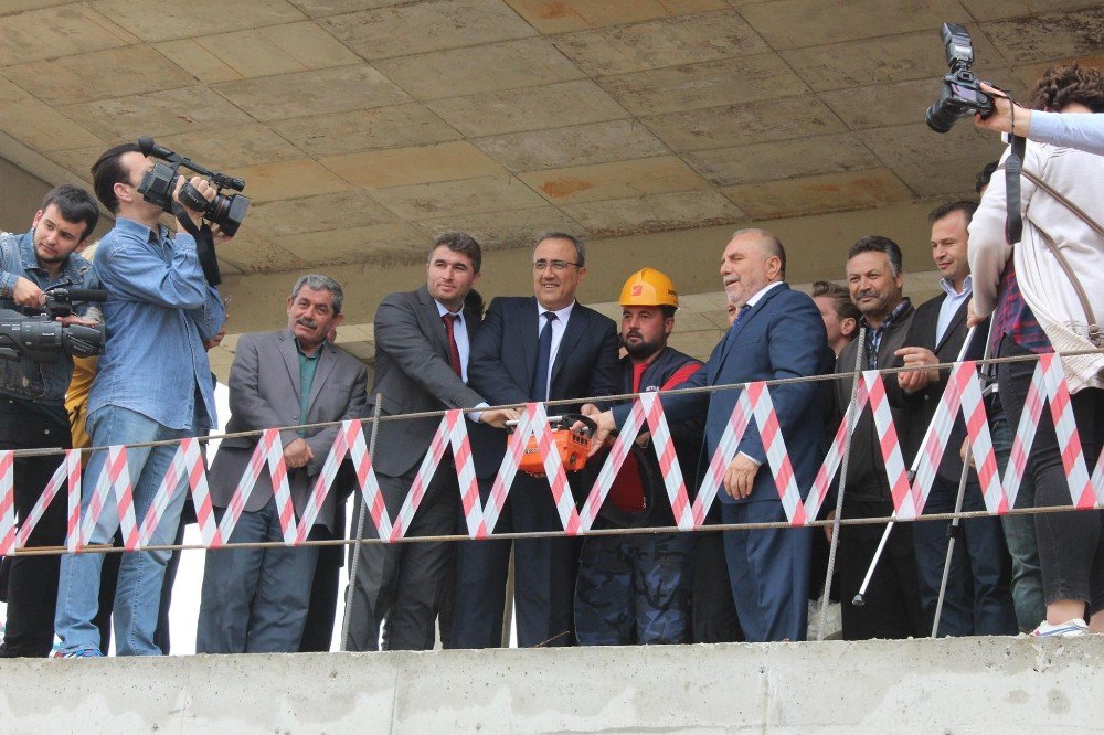 Başkan Karaçoban Temel Atma Törenine Katıldı